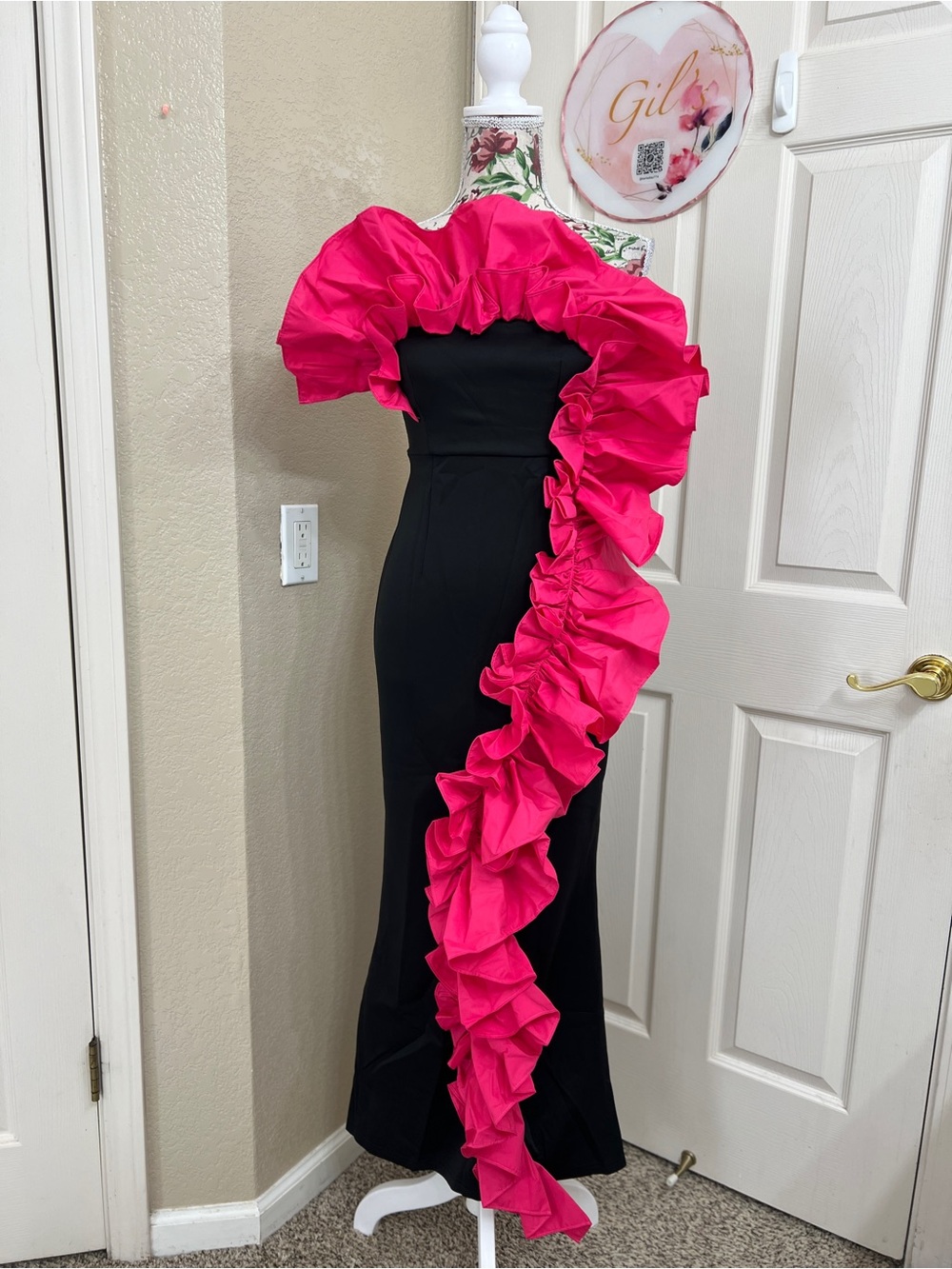 SHEIN Haute Black & Hot Pink Ruffle Off-Shoulder Mermaid Gown